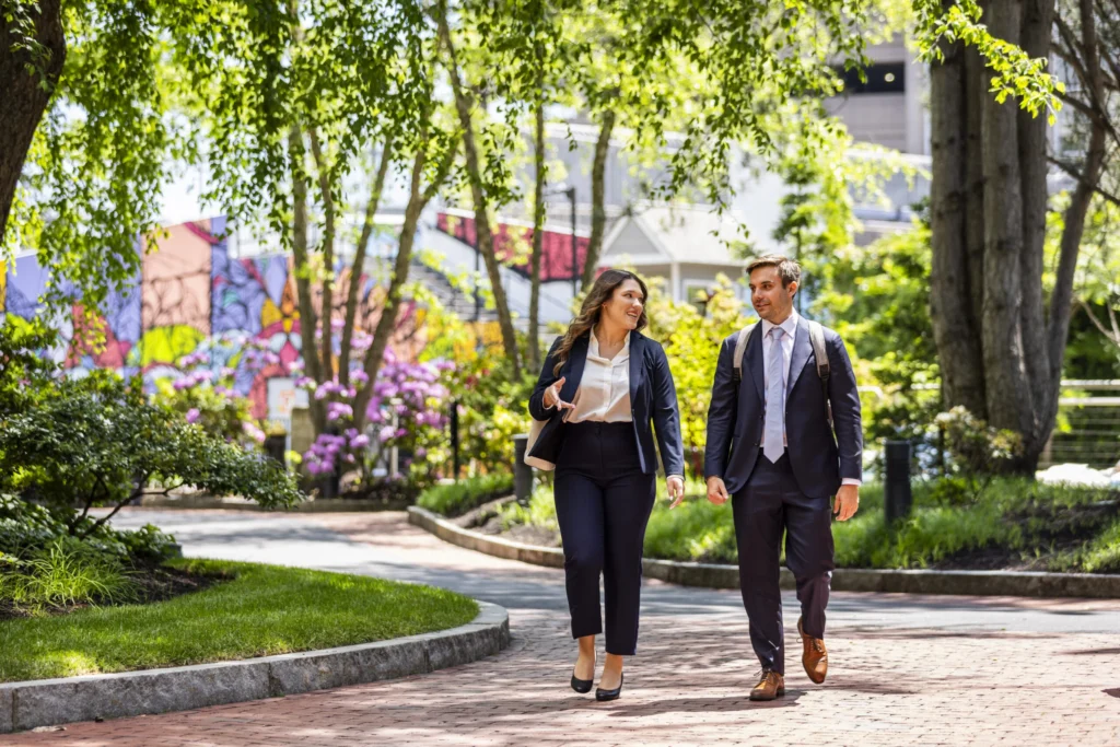 12 Reasons Professionals Choose Part-Time MBAs